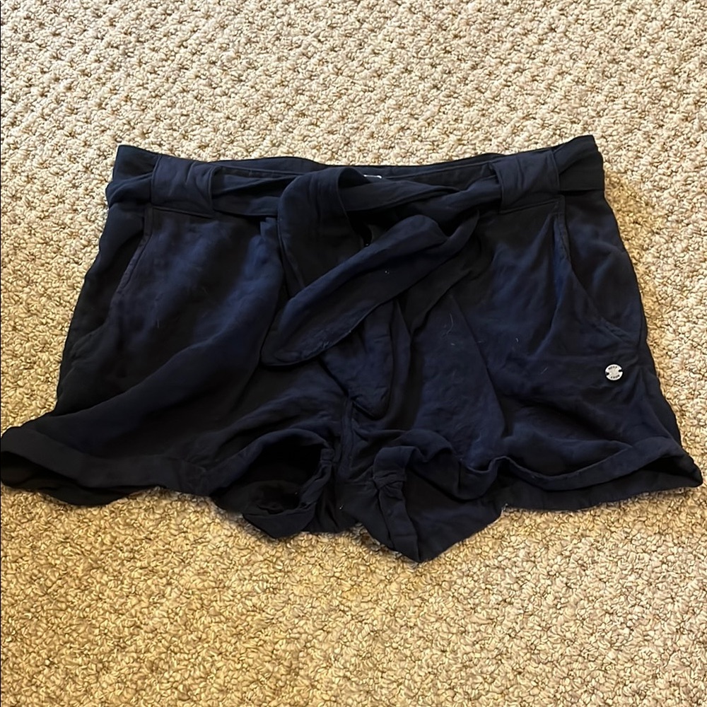 🎉3 for $15- Roxy Black Shorts with belt